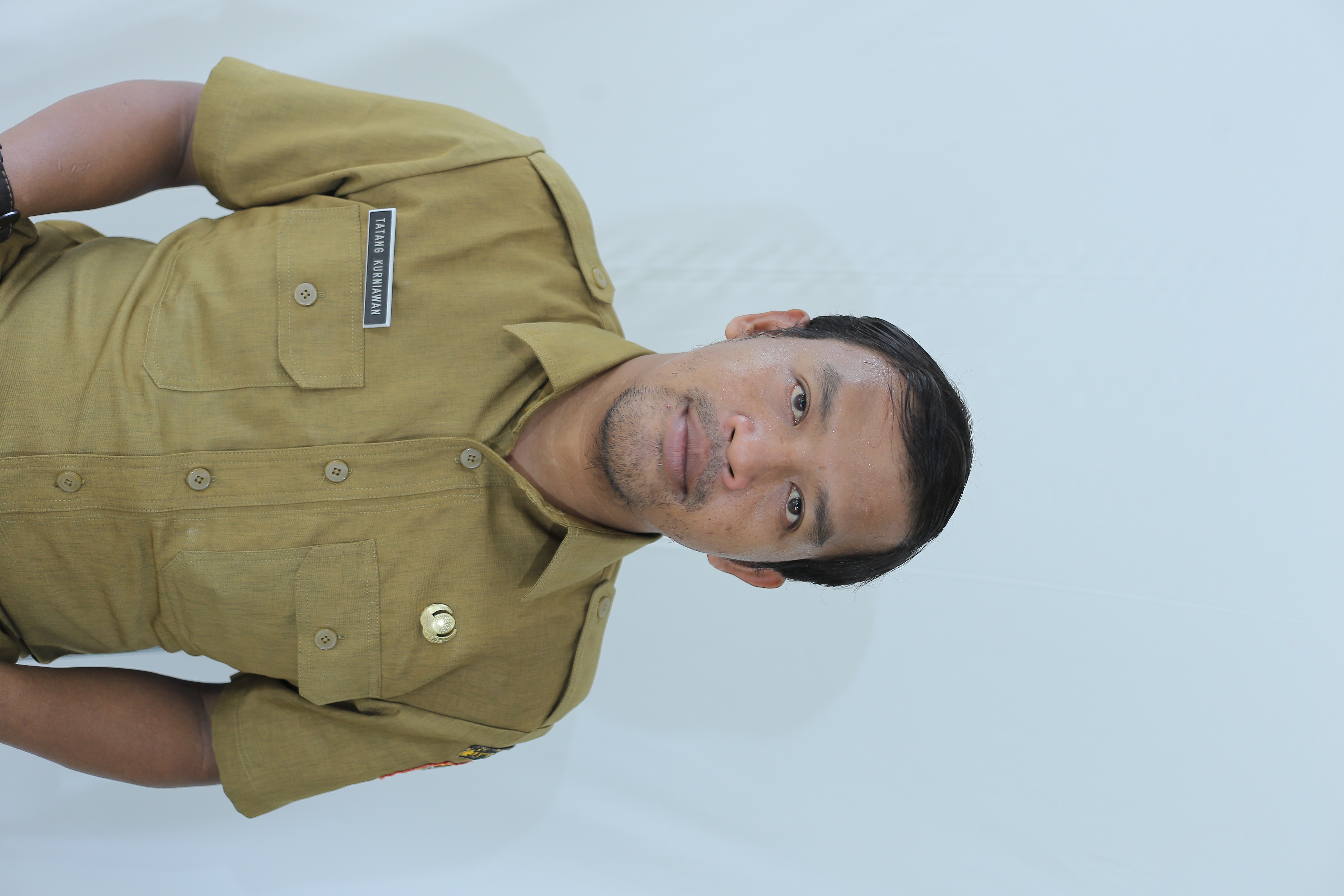 Tatang Kurniawan, S.ST